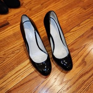 ALDO Patent leather black heels